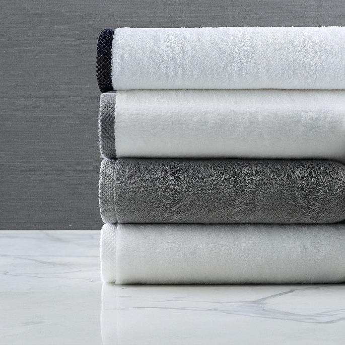 Frontgate Resort Collection™ Border Trim Bath Towels