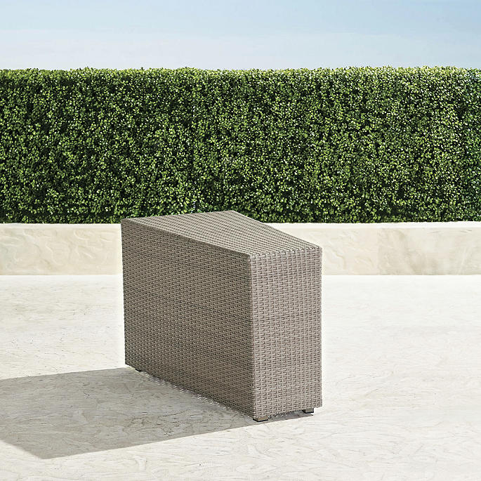 Pasadena II End Table in Dove Wicker