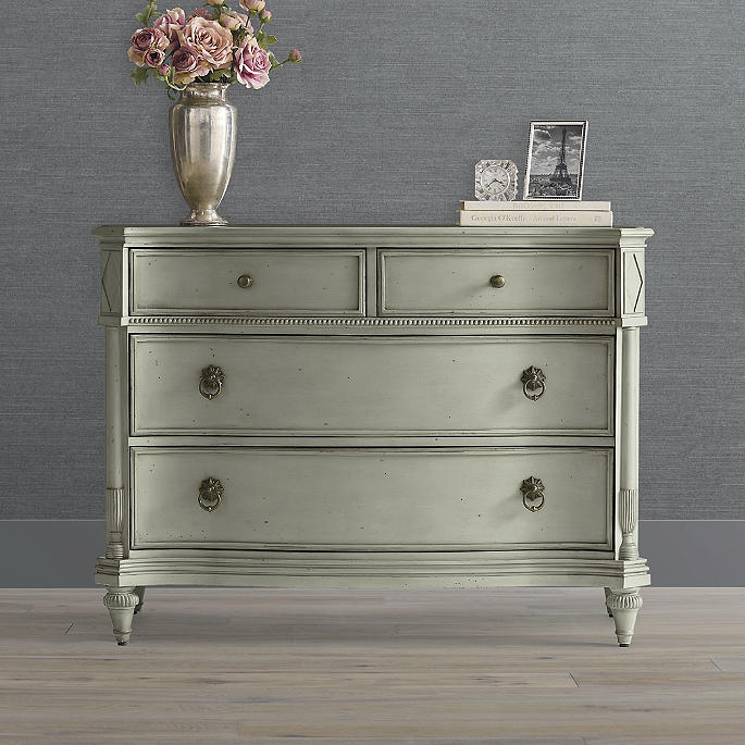 Beauvier 4-Drawer Chest