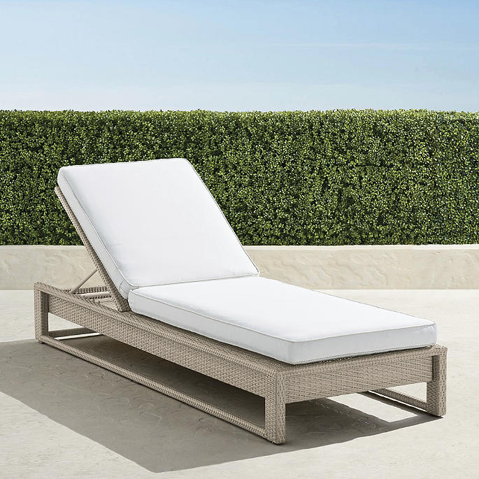 Palermo Chaise Lounge in Dove Wicker