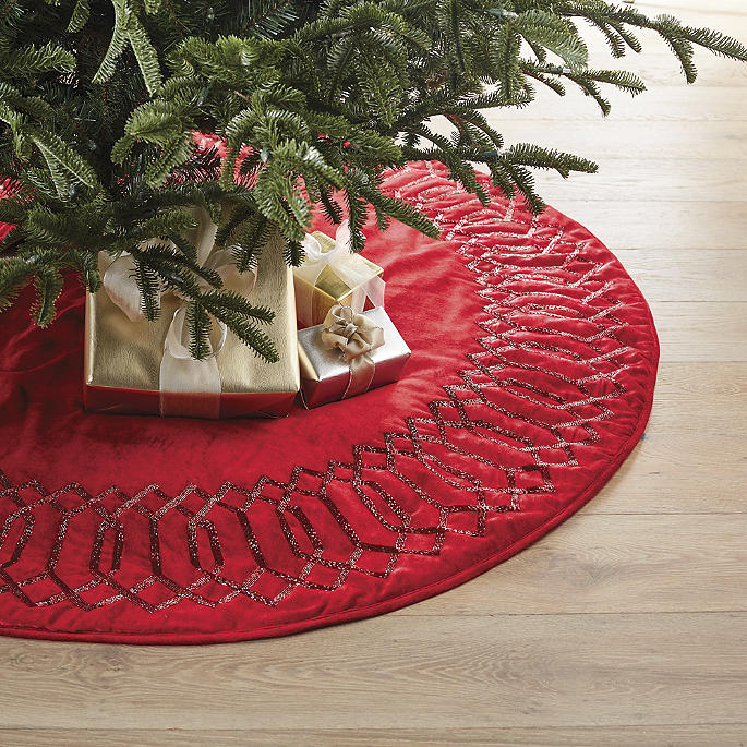 Ruby Noel Tree Skirt
