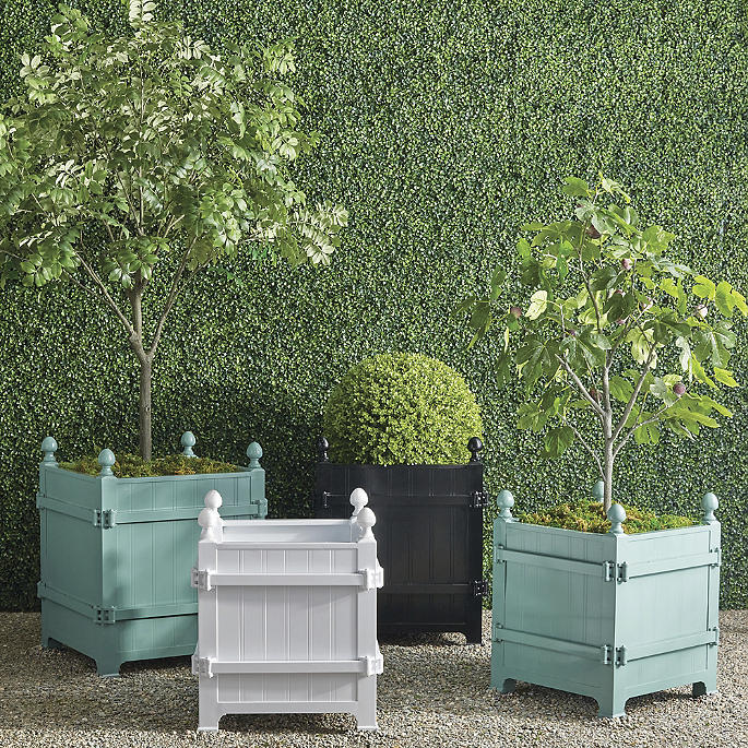 Versailles Planter