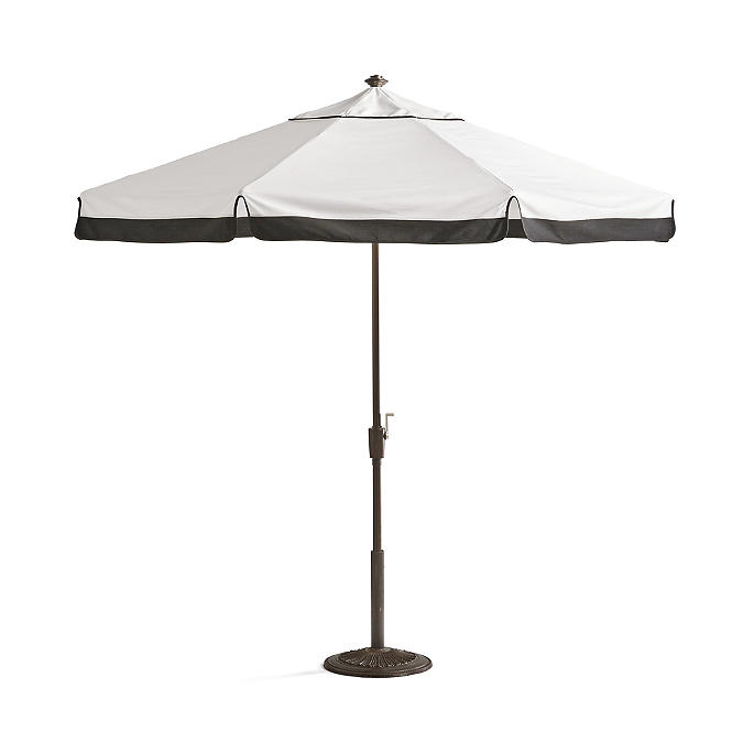9 ft. Round Contrast Border Umbrella
